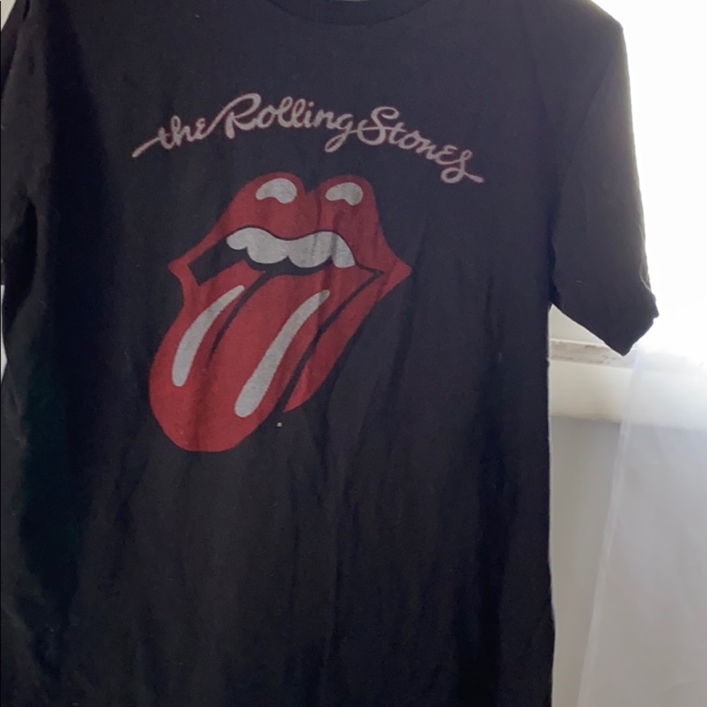 Tee shirt
